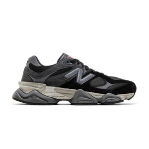 •New Balance 9060 running shoes in black and grey 
•Size: US M 8.5
•Worn Once